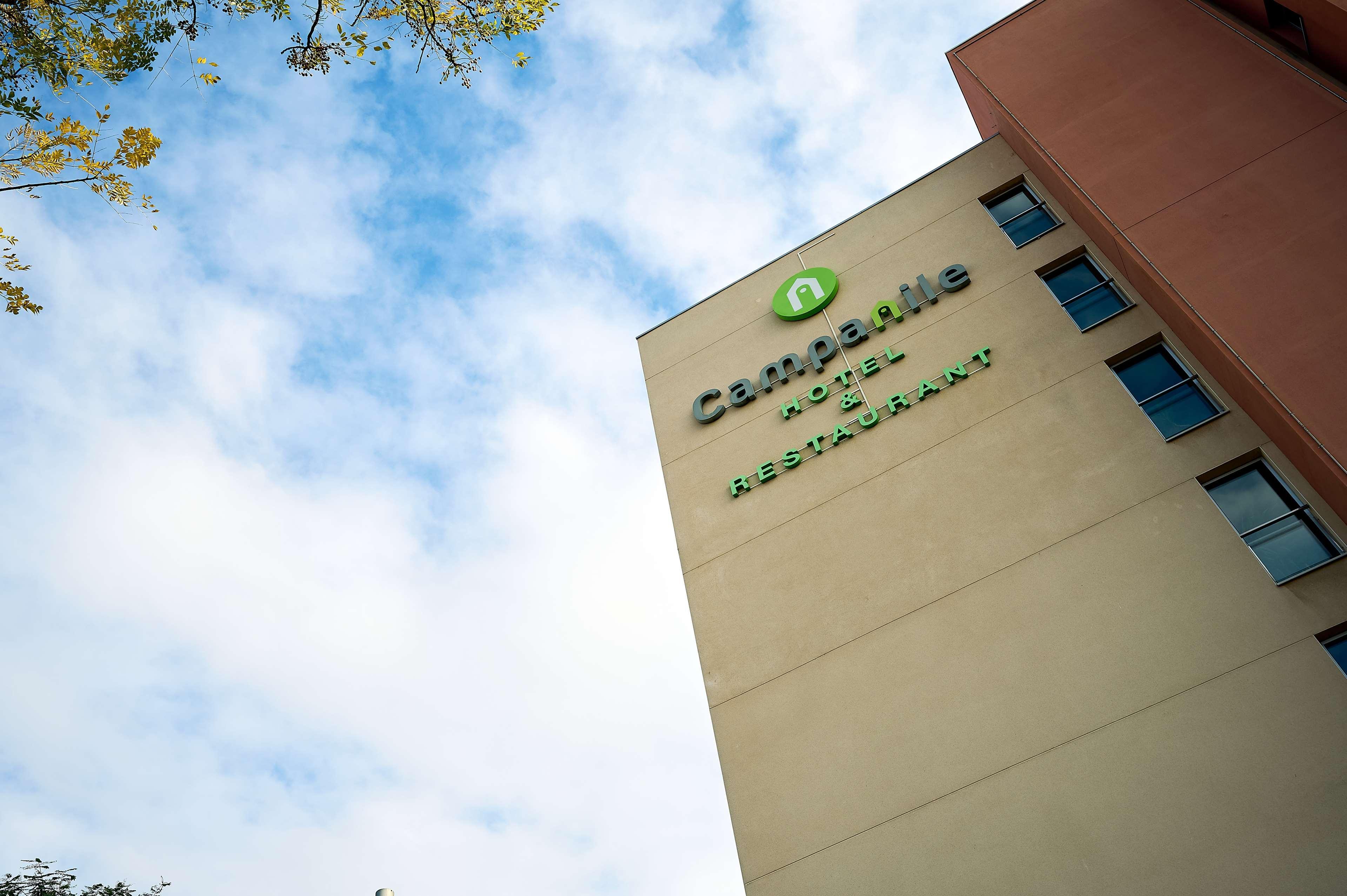 Travelodge Bcn Cornella Fira Cornellà de Llobregat Buitenkant foto
