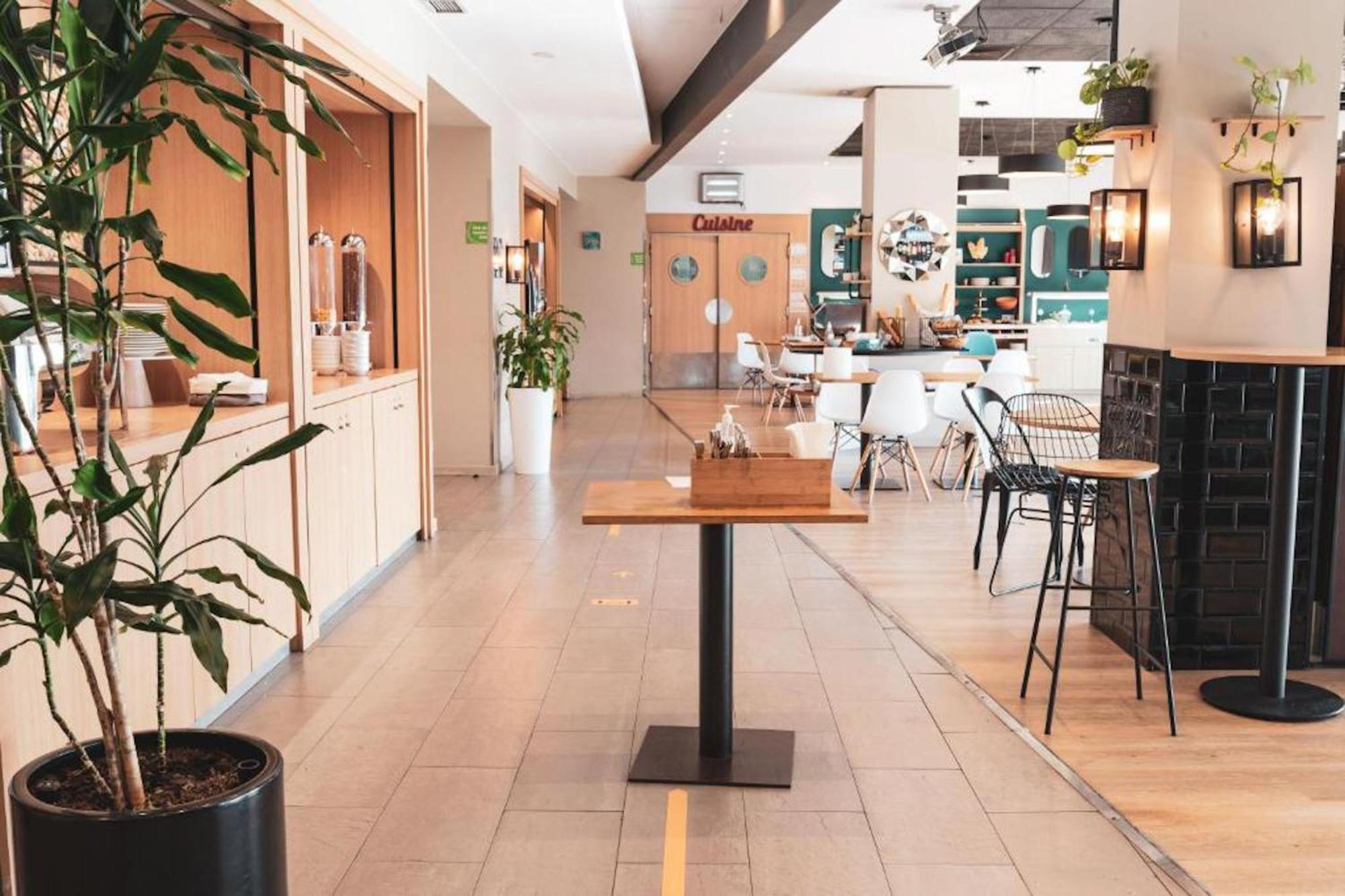 Travelodge Bcn Cornella Fira Cornellà de Llobregat Buitenkant foto